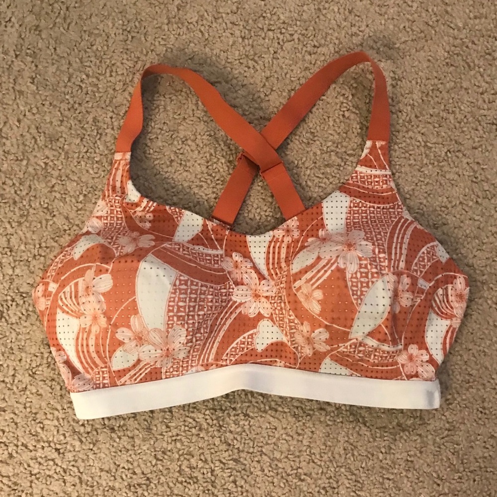 VS Sports Bra 36D
